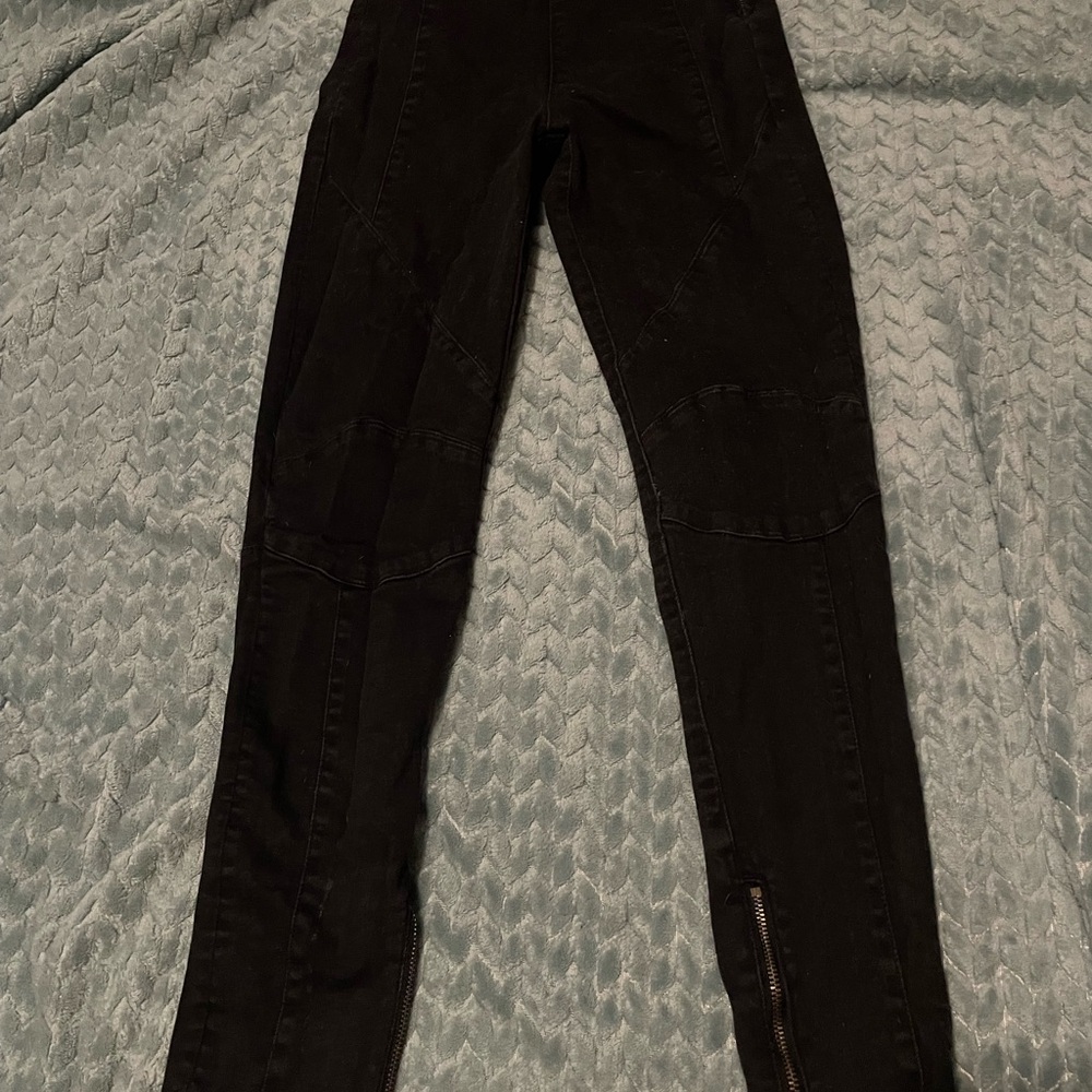 We The Free Black Skinny Jeans Classic Style